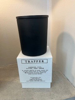 1889 LARGE CANDLE/ TRAPPER 12OZ