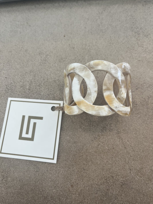 LDD NATURAL HORN CARVED LINK CUFF/ 2"